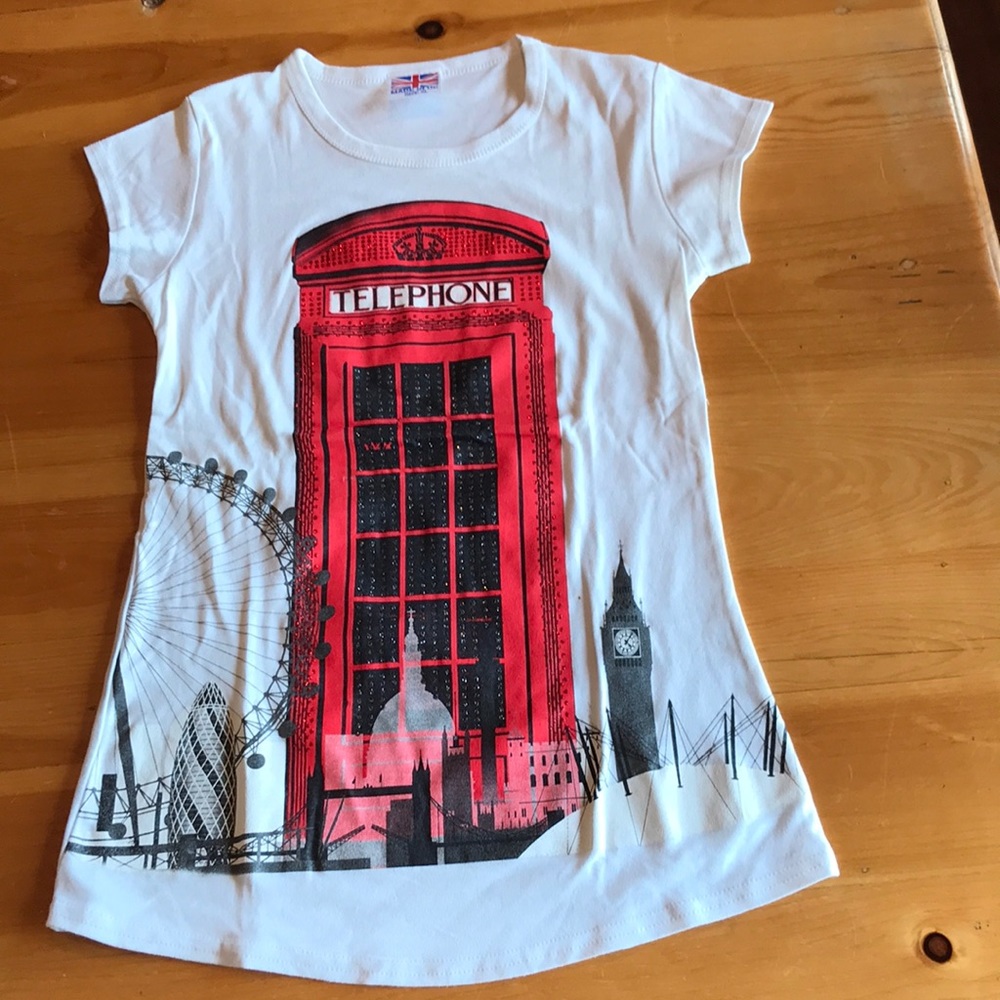 London telephone box women’s short sleeve T-shirt